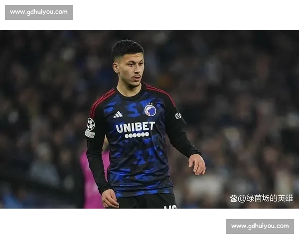 巴萨敲定 6 年合同锁定天才边锋,尼科・威廉姆斯 800 万欧年薪成队内第四高薪 巴萨敲定 6 年合同锁定天才边锋,尼科・威廉姆斯 800 万欧年薪成队内第四高薪